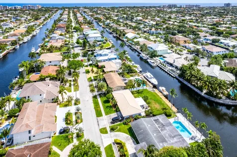 2330 NE 48th Street Lighthouse Point FL 33064