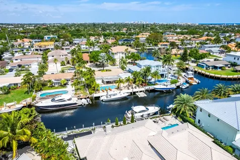 2330 NE 48th Street Lighthouse Point FL 33064