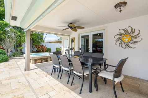 2330 NE 48th Street Lighthouse Point FL 33064