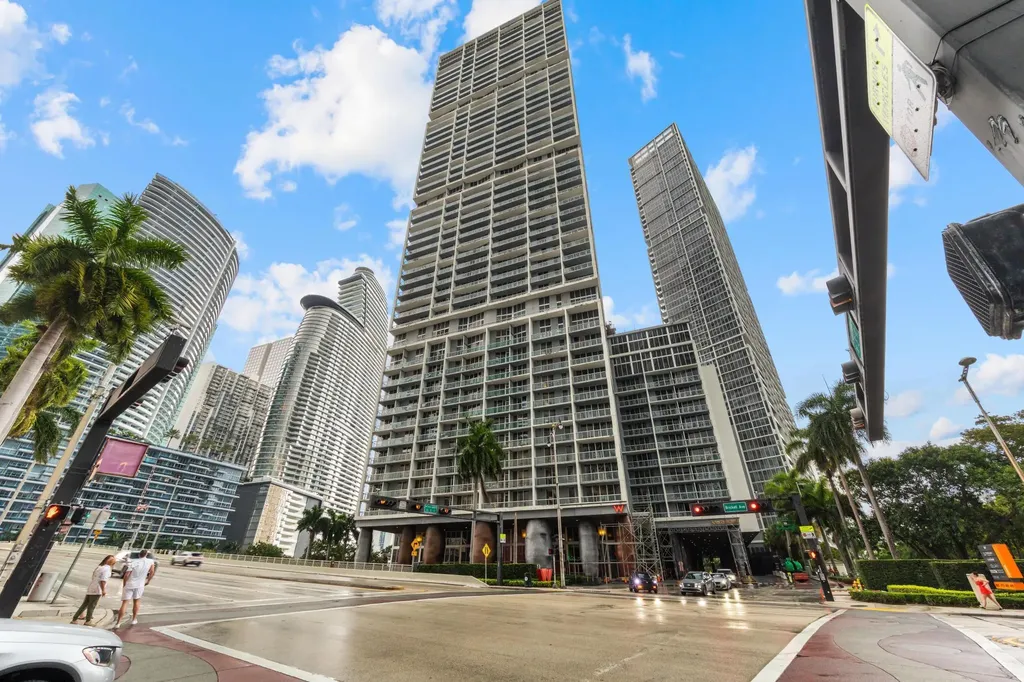 485 Brickell Avenue Miami FL 33131