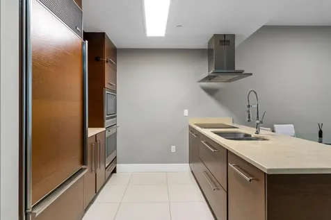 485 Brickell Avenue Miami FL 33131
