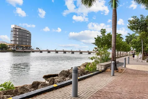 485 Brickell Avenue Miami FL 33131