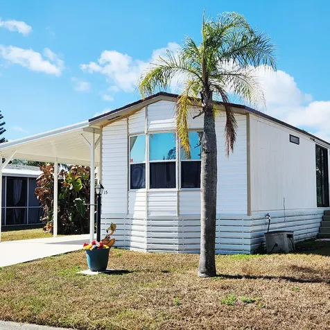 15 Alta Loma Port Saint Lucie FL 34952