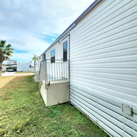 15 Alta Loma Port Saint Lucie FL 34952