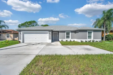574 NW Bayshore Boulevard Port Saint Lucie FL 34983