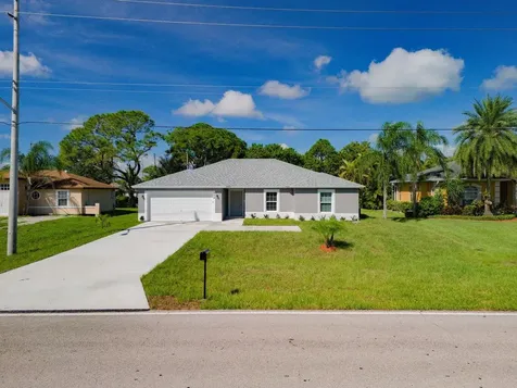 574 NW Bayshore Boulevard Port Saint Lucie FL 34983