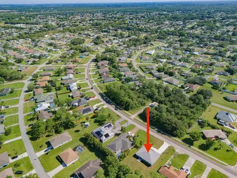 574 NW Bayshore Boulevard Port Saint Lucie FL 34983
