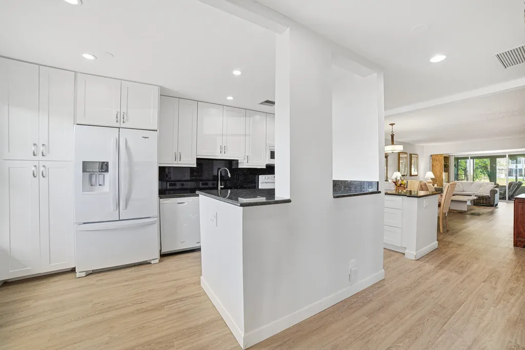 2901 Sw 15th Street Delray Beach FL 33445