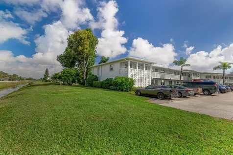 2901 Sw 15th Street Delray Beach FL 33445