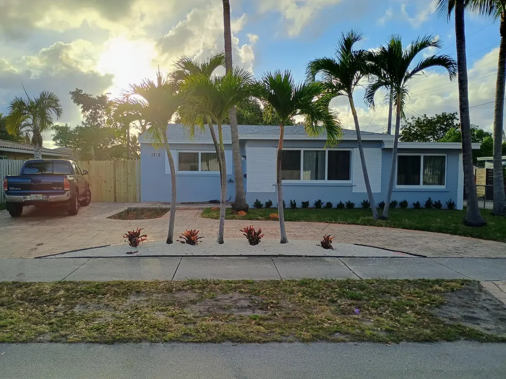 1712 N 26th Avenue Hollywood FL 33020