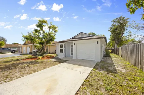 5664 Boynton Crescent Boynton Beach FL 33437