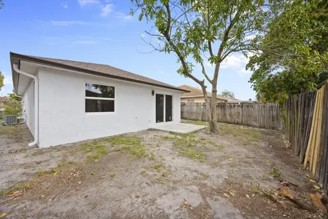 5664 Boynton Crescent Boynton Beach FL 33437