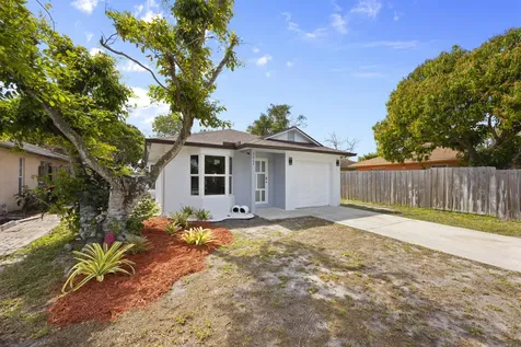 5664 Boynton Crescent Boynton Beach FL 33437