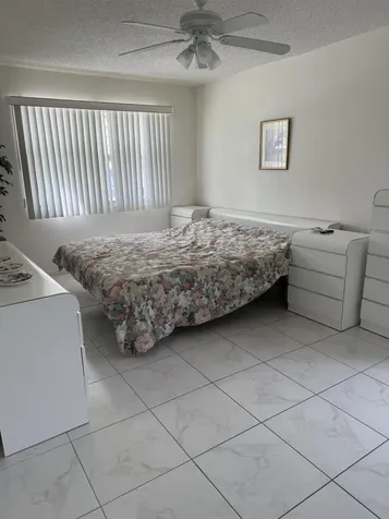 211 Country Lane Boynton Beach FL 33435
