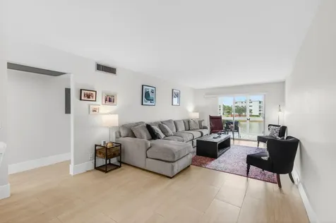 2054 Exeter C Boca Raton FL 33434