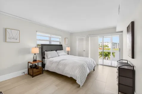 2054 Exeter C Boca Raton FL 33434