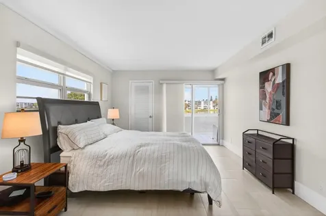 2054 Exeter C Boca Raton FL 33434
