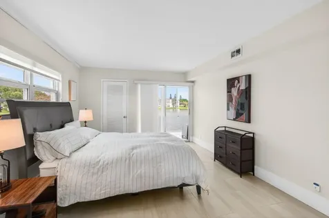 2054 Exeter C Boca Raton FL 33434