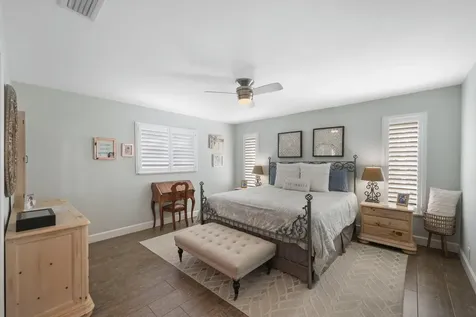 4141 Ne 22nd Terrace Lighthouse Point FL 33064