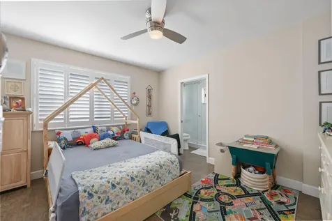 4141 Ne 22nd Terrace Lighthouse Point FL 33064