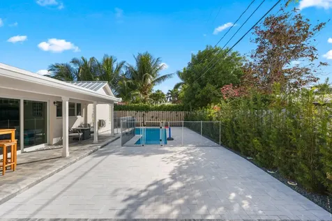 4141 Ne 22nd Terrace Lighthouse Point FL 33064