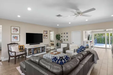 4141 Ne 22nd Terrace Lighthouse Point FL 33064