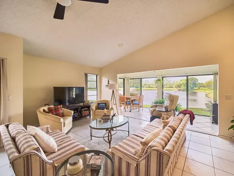 6974 Touchstone Circle Palm Beach Gardens FL 33418
