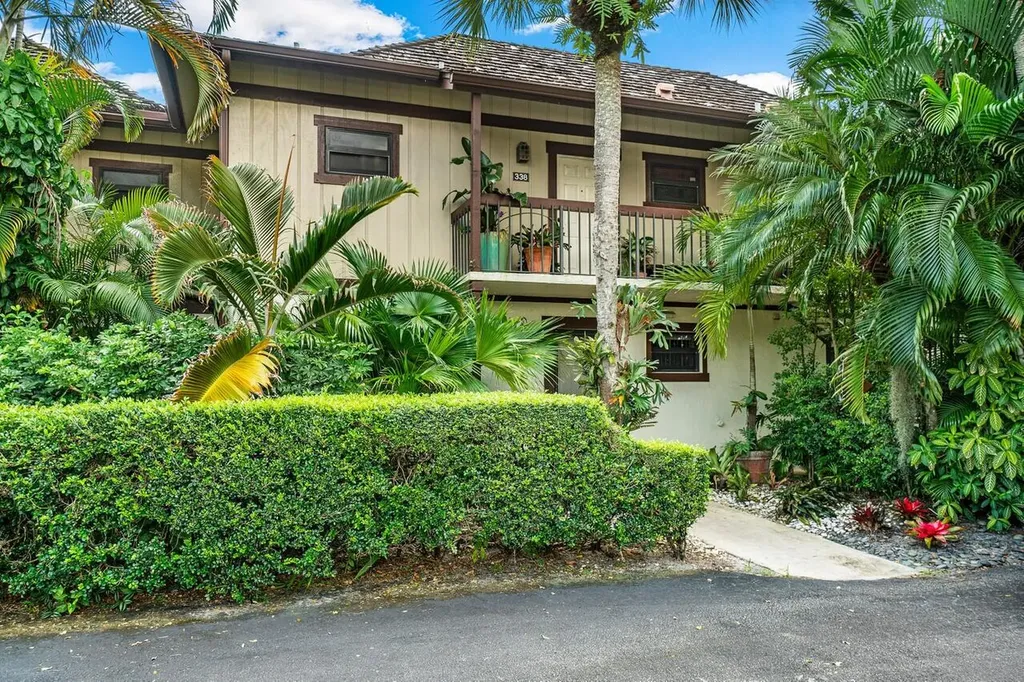 13334 Polo Club Road Wellington FL 33414