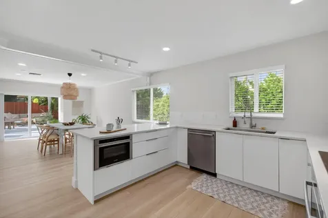 802 Mallard Drive Delray Beach FL 33444
