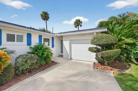 802 Mallard Drive Delray Beach FL 33444