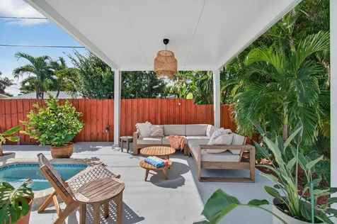802 Mallard Drive Delray Beach FL 33444