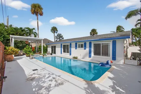 802 Mallard Drive Delray Beach FL 33444