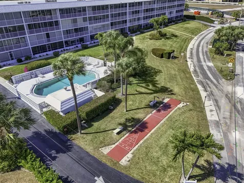 907 Marina Drive North Palm Beach FL 33408