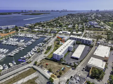907 Marina Drive North Palm Beach FL 33408