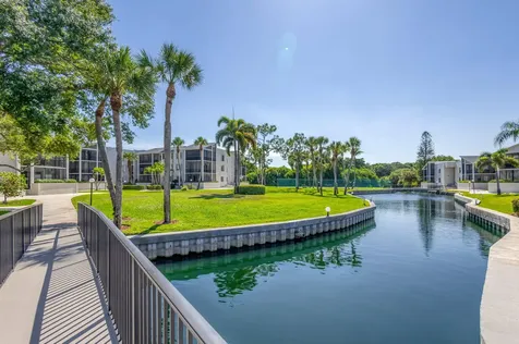 11811 Avenue Of The Pga Palm Beach Gardens FL 33418