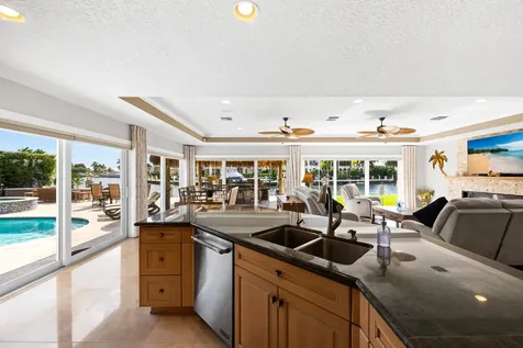 2600 Ne 33rd Street Lighthouse Point FL 33064