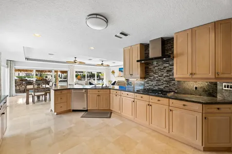 2600 Ne 33rd Street Lighthouse Point FL 33064