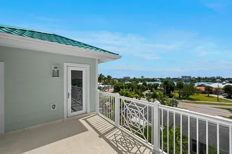 523 Coral Sands Way Hutchinson Island FL 34949