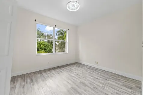6657 Lurais Drive Lake Worth FL 33463