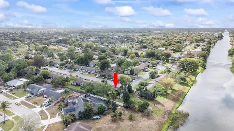 107 Conaskonk Circle Royal Palm Beach FL 33411