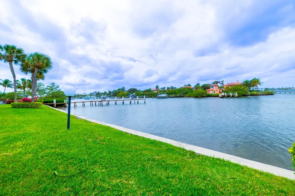 3474 S Ocean Boulevard Palm Beach FL 33480