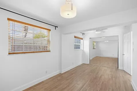 498 Ne 30th Street Boca Raton FL 33431