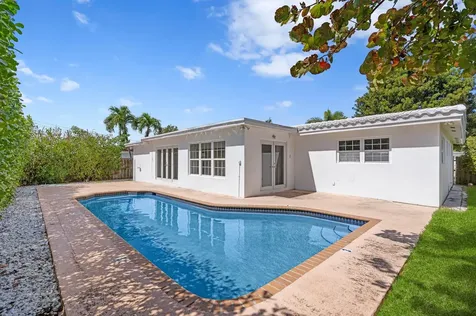 498 Ne 30th Street Boca Raton FL 33431