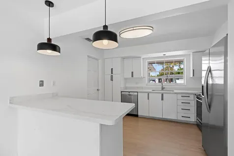 498 Ne 30th Street Boca Raton FL 33431