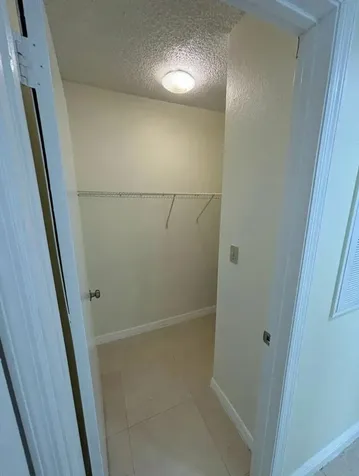 2796 S University Drive Davie FL 33328