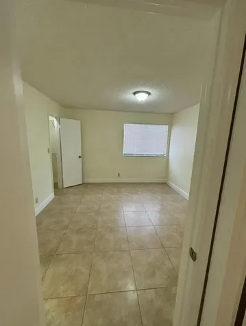 2796 S University Drive Davie FL 33328