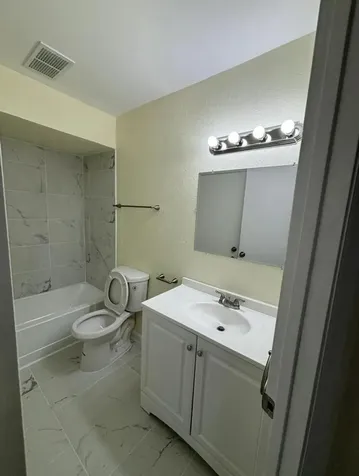 2796 S University Drive Davie FL 33328