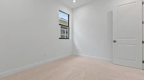 203 Se Via Sangro Port Saint Lucie FL 34952