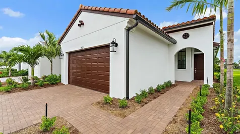 203 Se Via Sangro Port Saint Lucie FL 34952