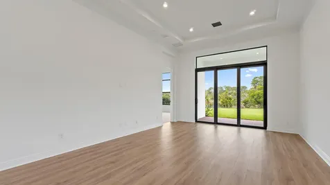 203 Se Via Sangro Port Saint Lucie FL 34952